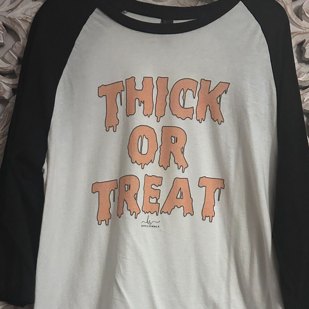 Thick Or Treat - Baseball Tee / X-Large by Hippie Runner